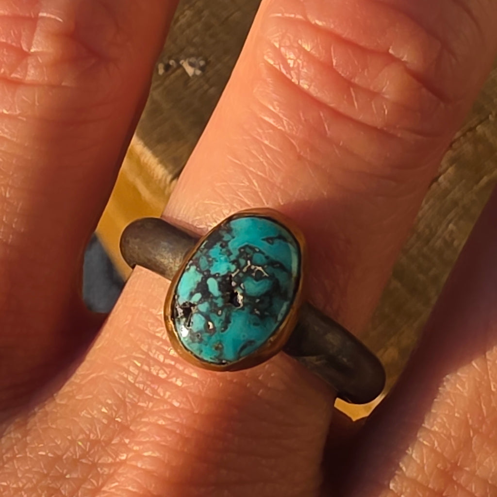 Sz. 11 Kingman Blackweb Turquoise and Blackened Sterling Stacker with 14GF Bezel