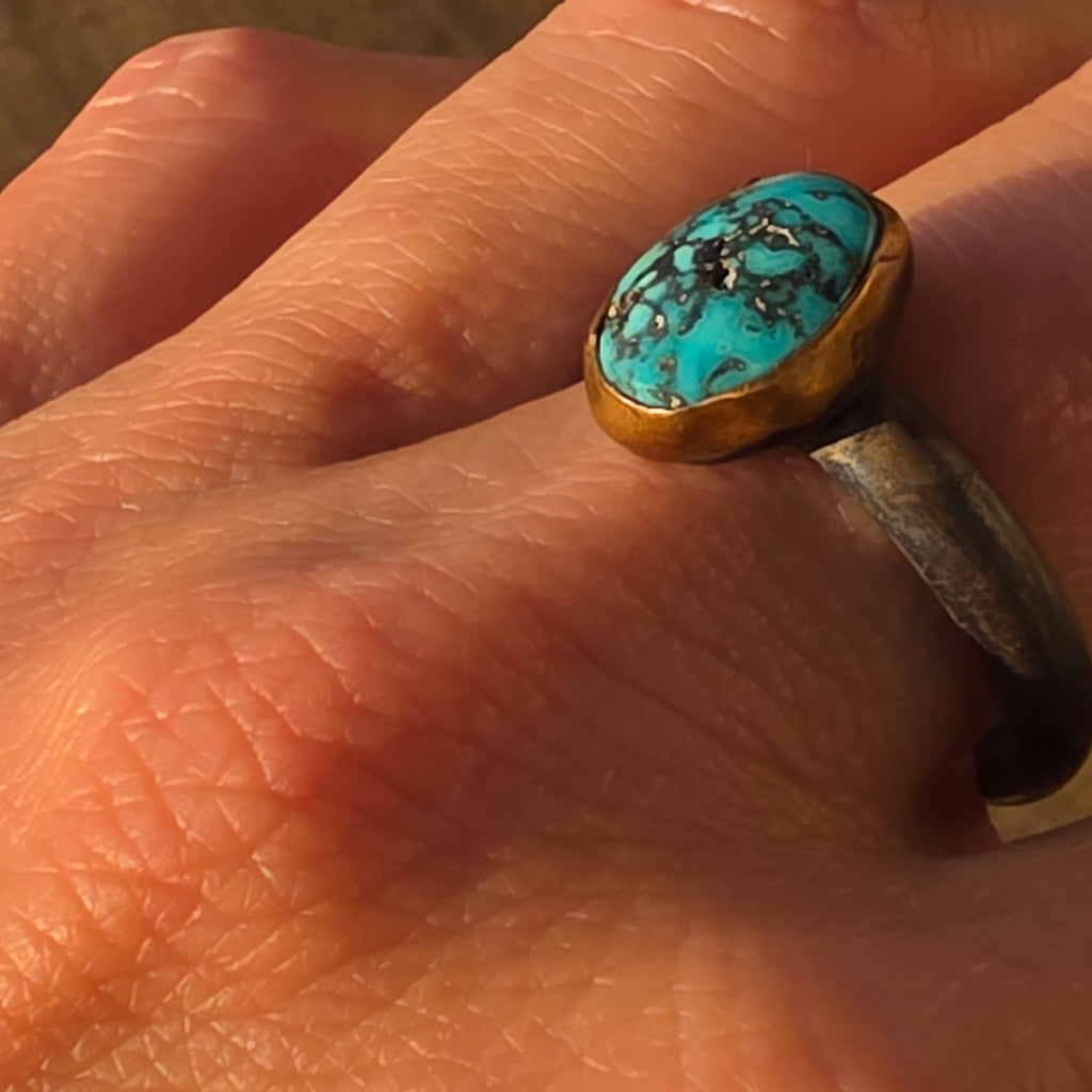 Sz. 11 Kingman Blackweb Turquoise and Blackened Sterling Stacker with 14GF Bezel
