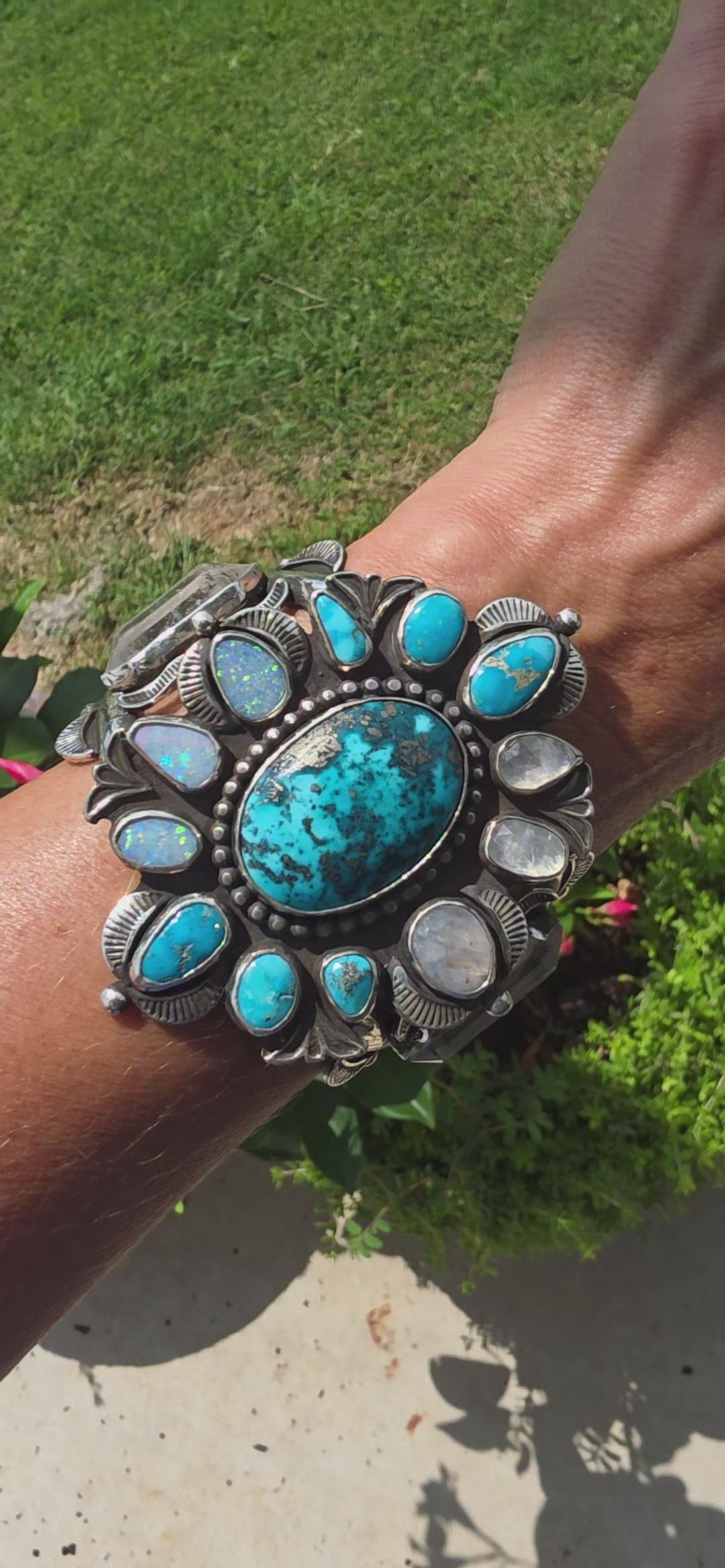 Spring Court Queen Cuff