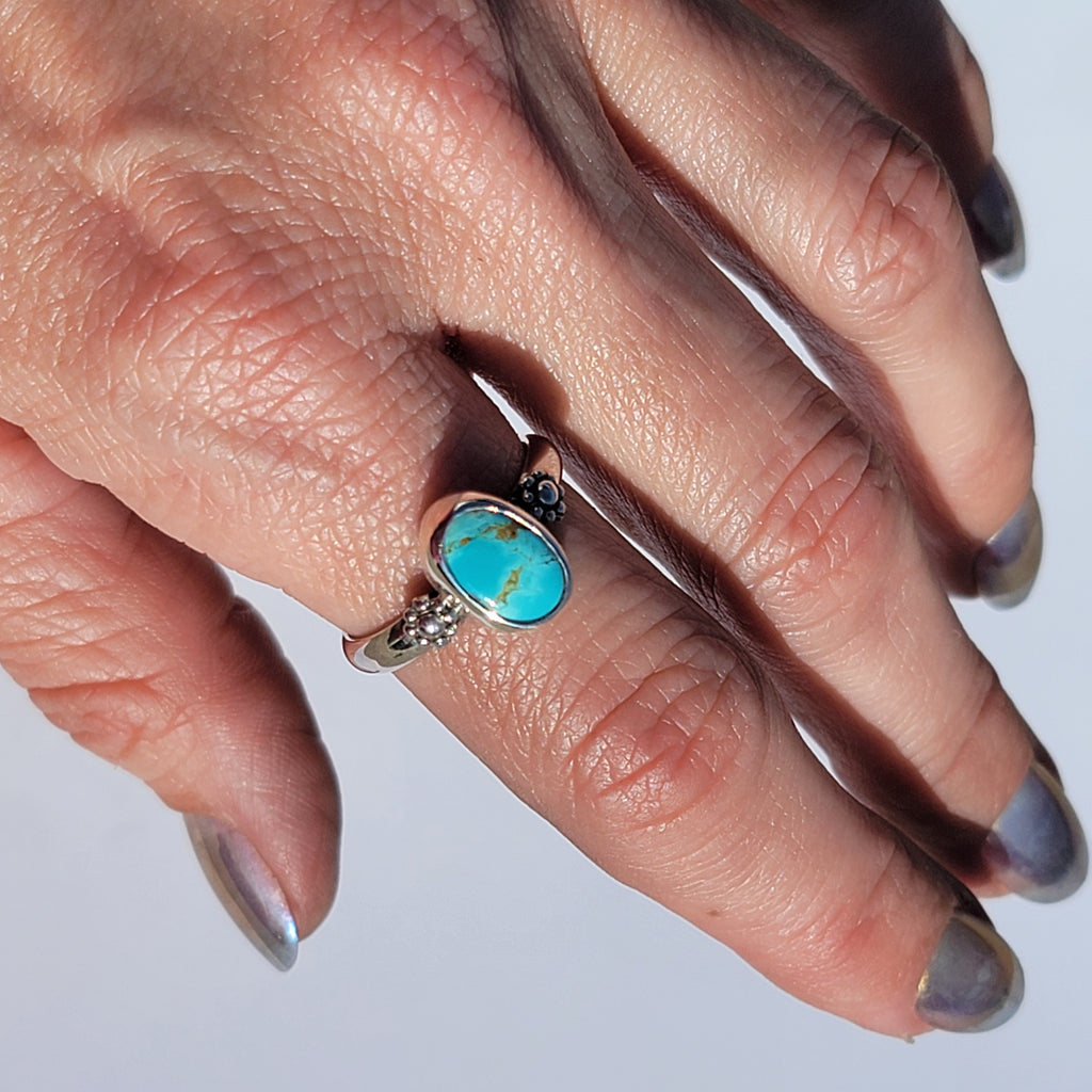 Sz. 9 Royston Turquoise and Stamped Details Sterling Ring