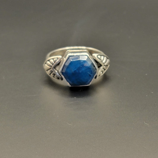 Sz. 8 Neon Apatite and Wide Double Stamped Band Ring