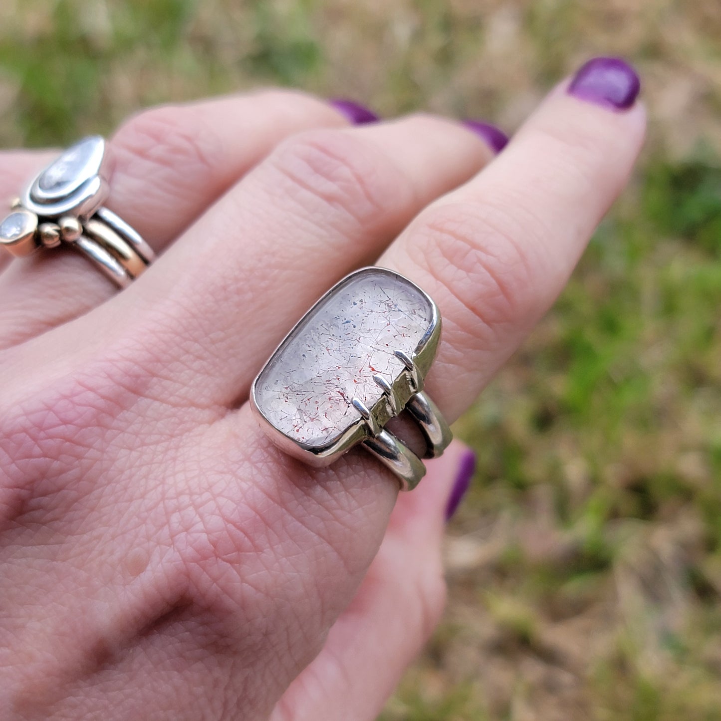 Sz. 8 Lepidolite Included Quartz and Wide Double Stamped Band Ring