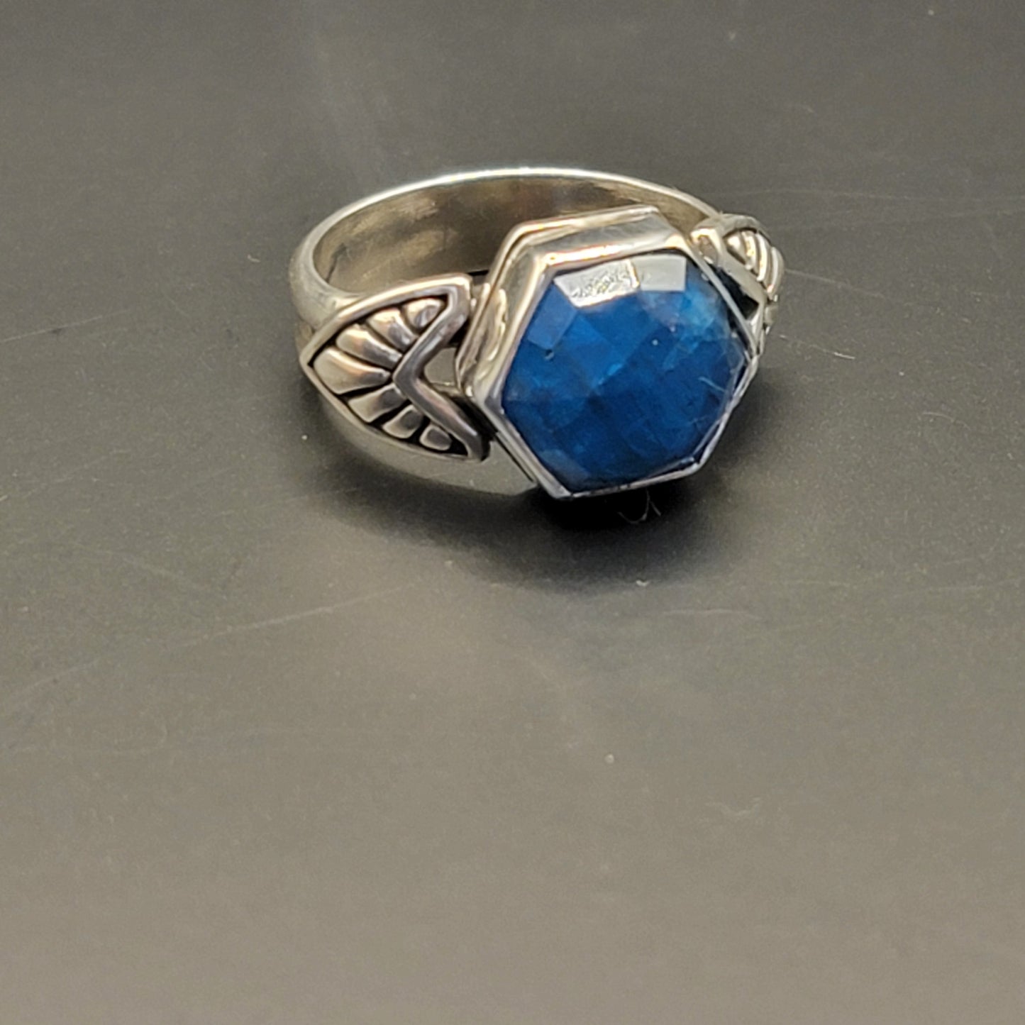 Sz. 8 Neon Apatite and Wide Double Stamped Band Ring